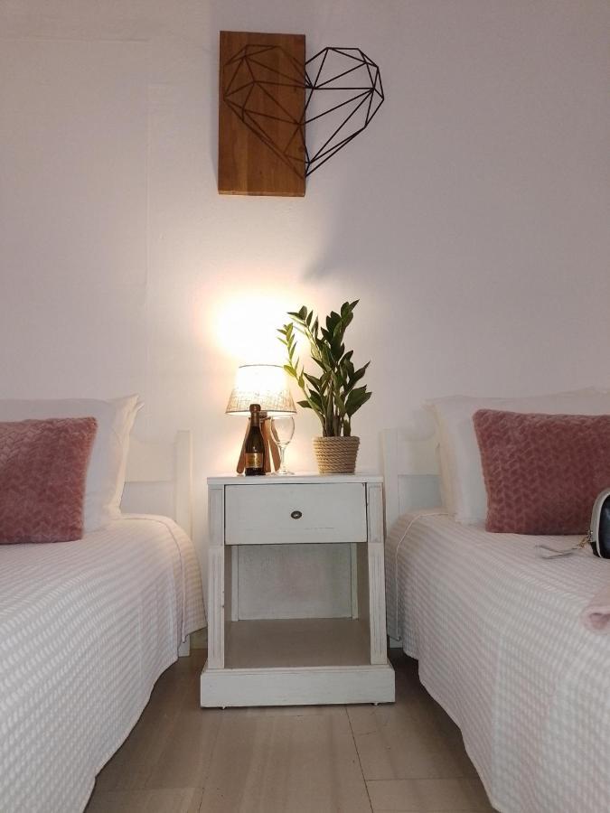 Town Apartment Mykonos Town Bagian luar foto
