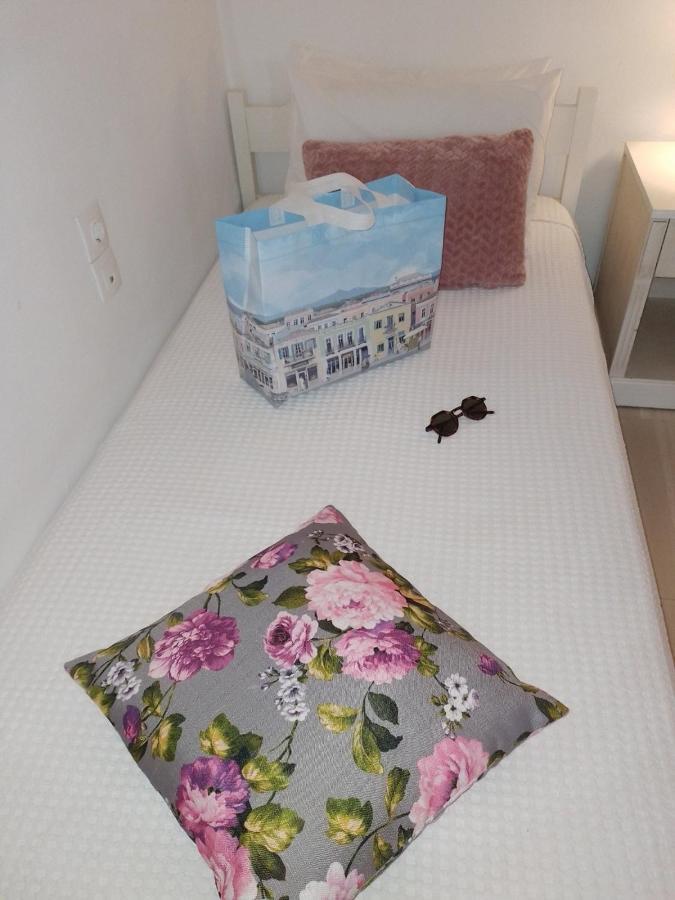 Town Apartment Mykonos Town Bagian luar foto