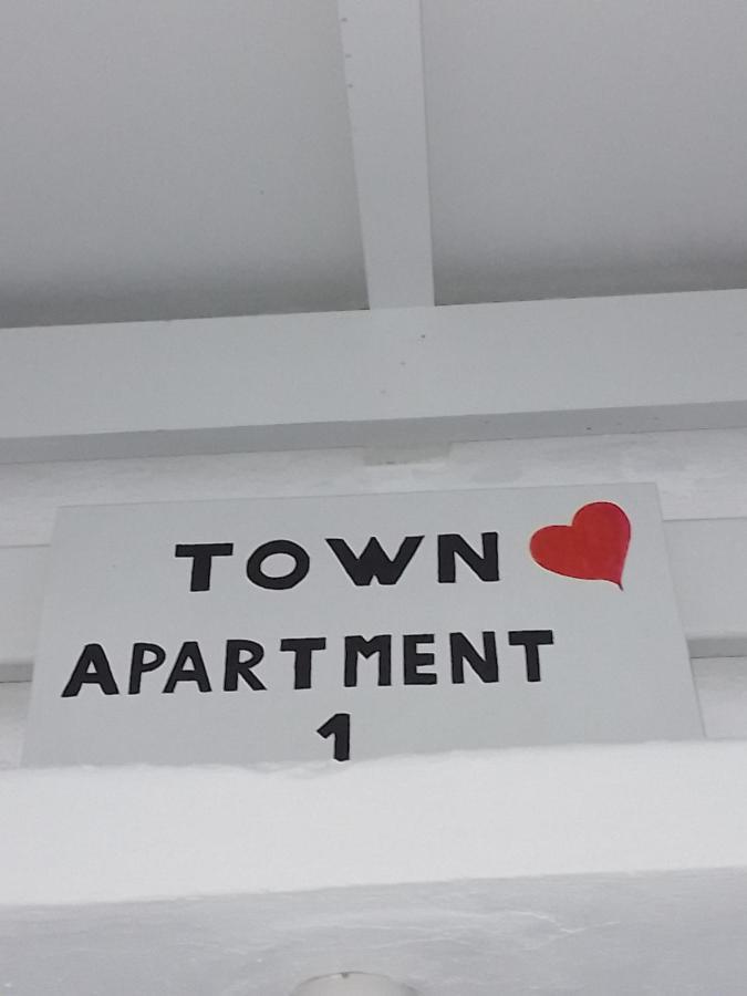Town Apartment Mykonos Town Bagian luar foto